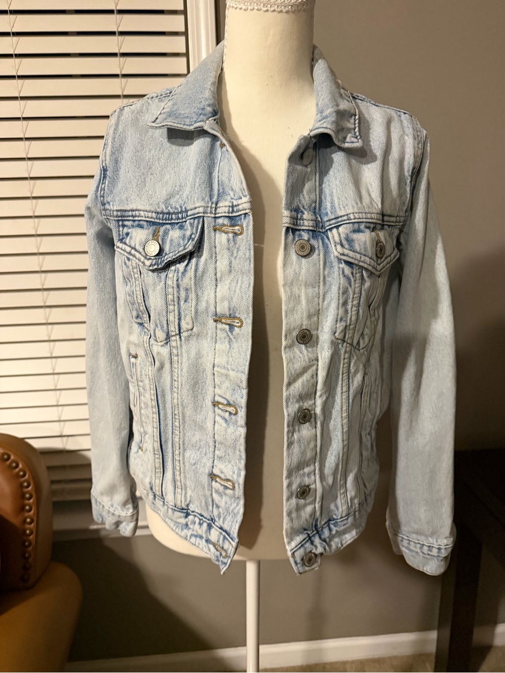 Lucky Brand Light Wash Blue Denim Jean Jacket
